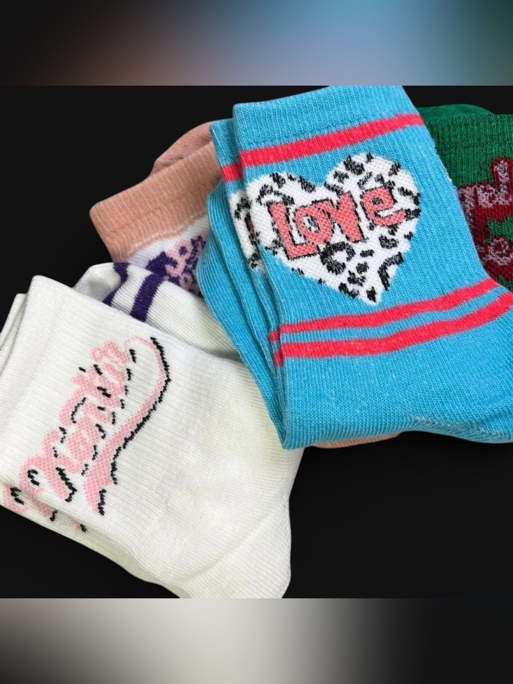 4pc Multicolor Women’s comfy socks